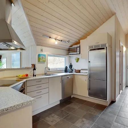 Alhed - 650m From The Sea By Interhome